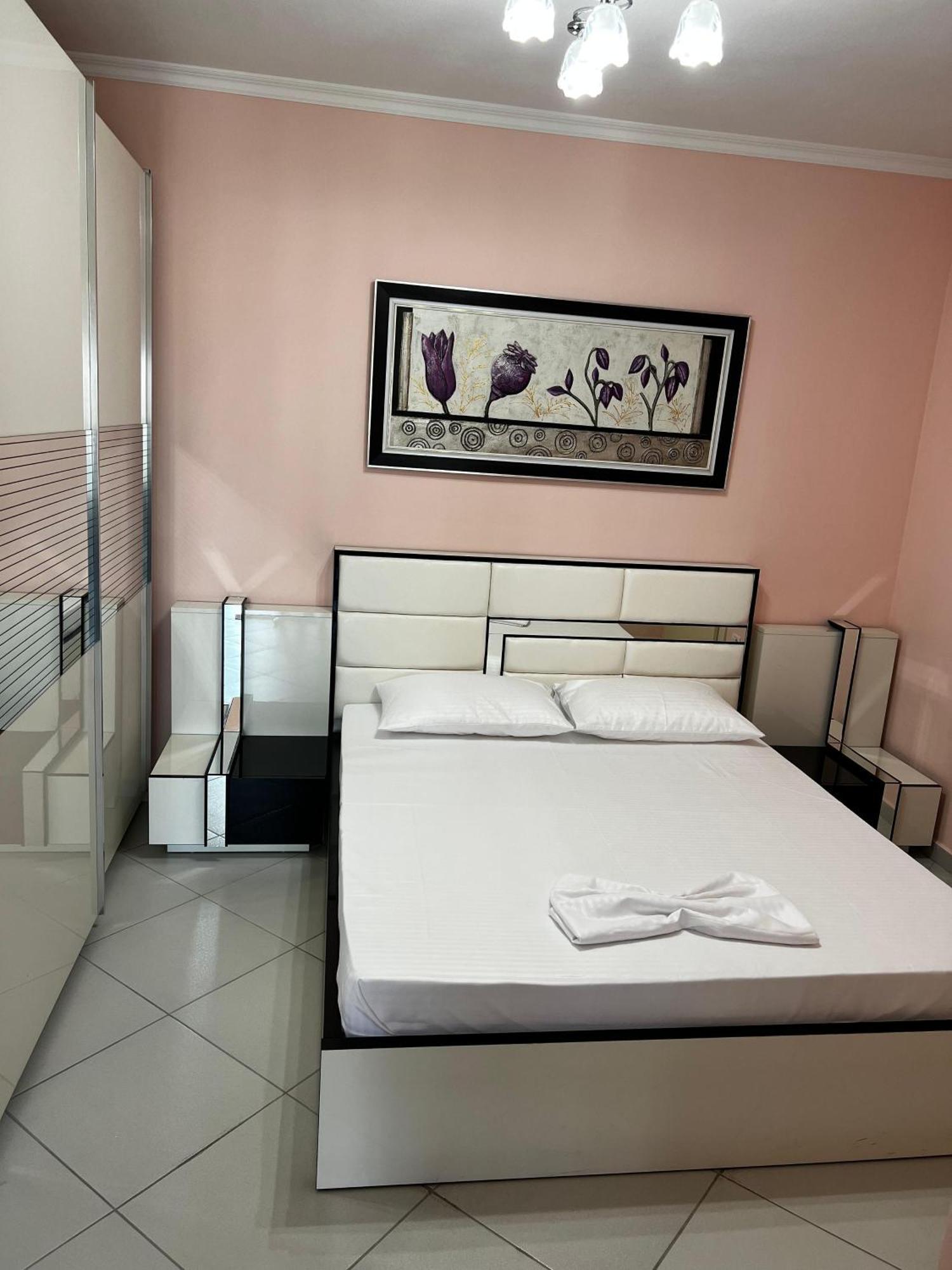 Amy'S Luxury Appartment Shkodër Dış mekan fotoğraf