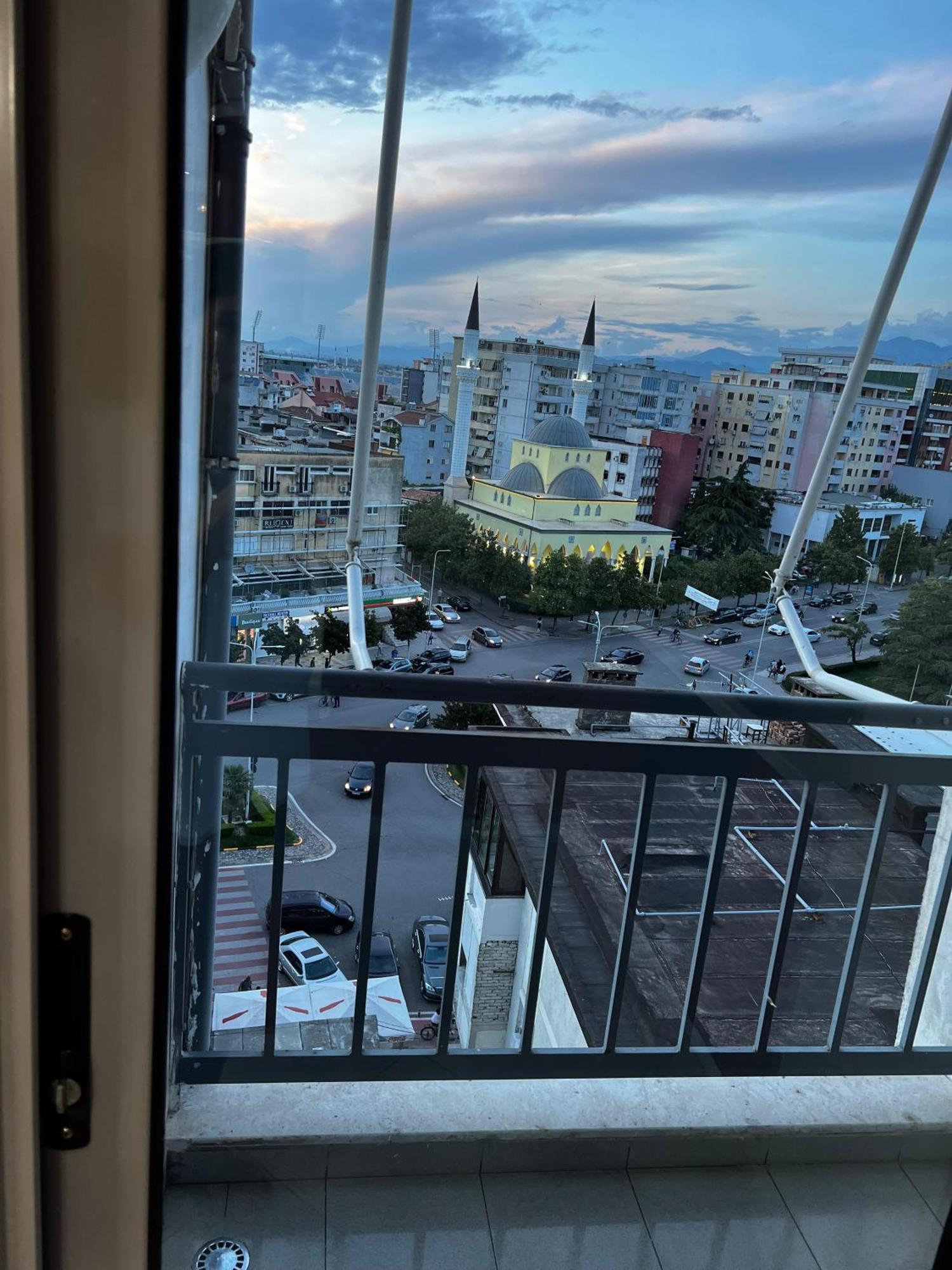 Amy'S Luxury Appartment Shkodër Dış mekan fotoğraf