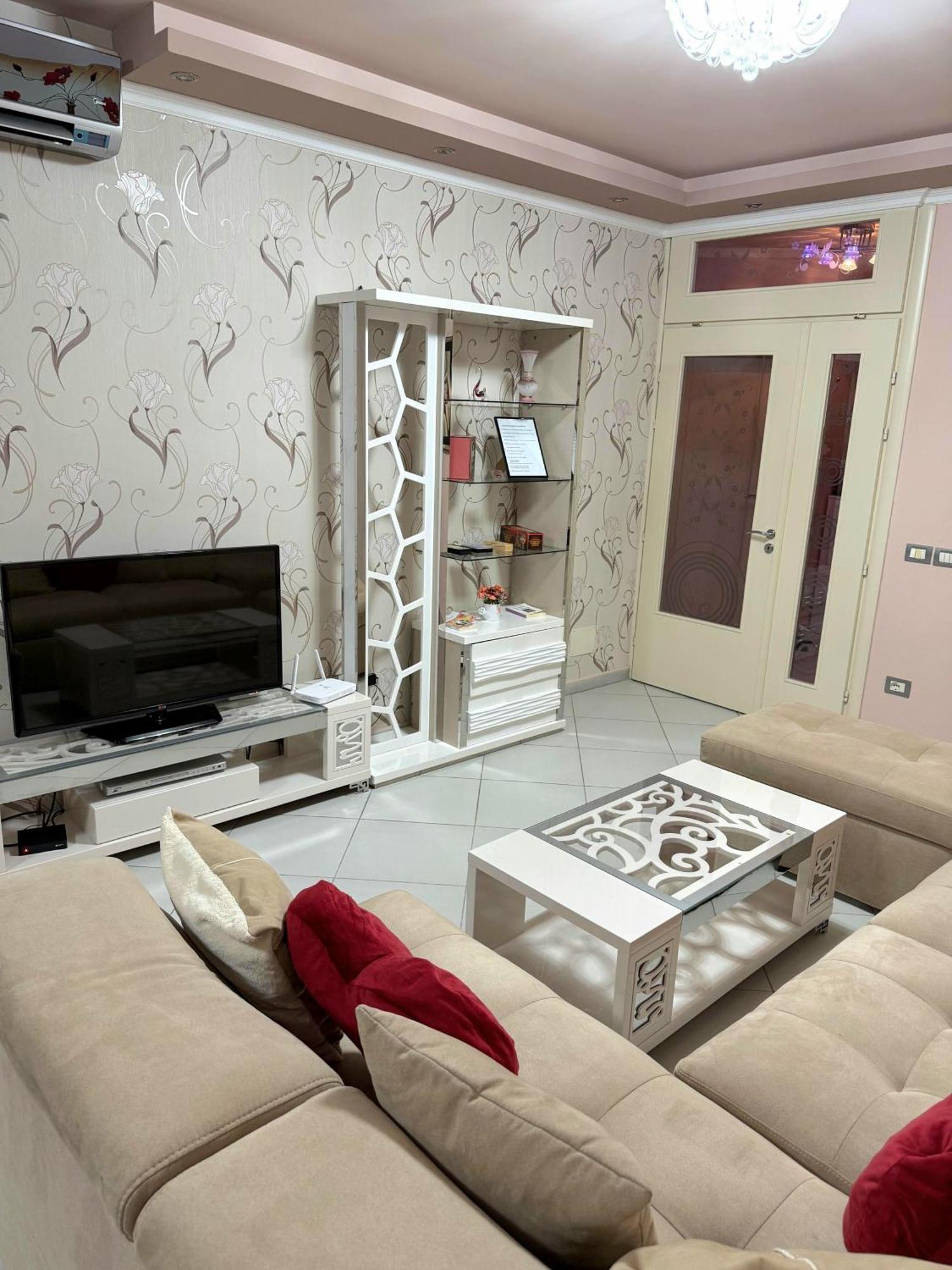 Amy'S Luxury Appartment Shkodër Dış mekan fotoğraf