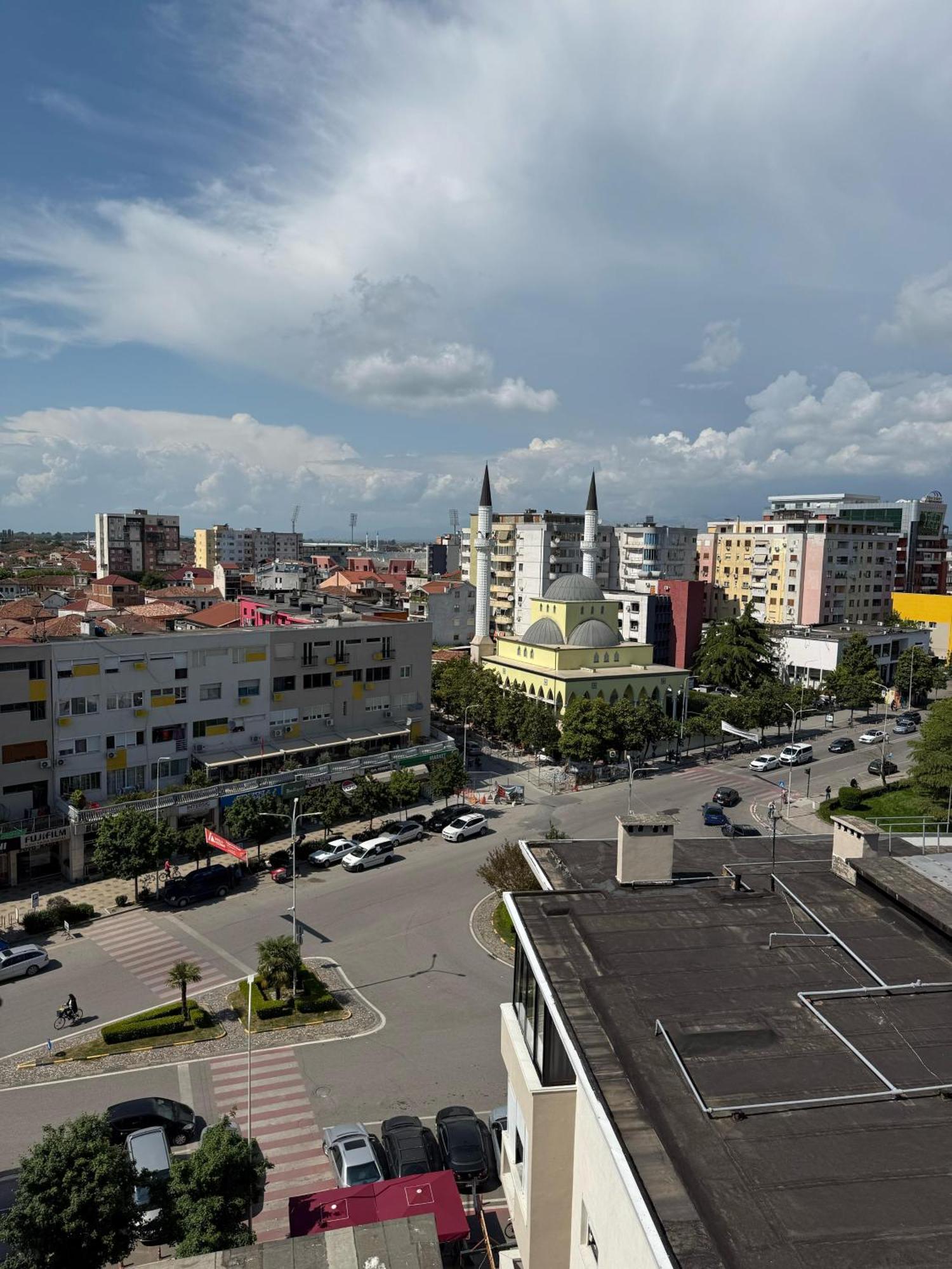 Amy'S Luxury Appartment Shkodër Dış mekan fotoğraf